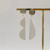 Semi Mismatch Earrings / Snow White