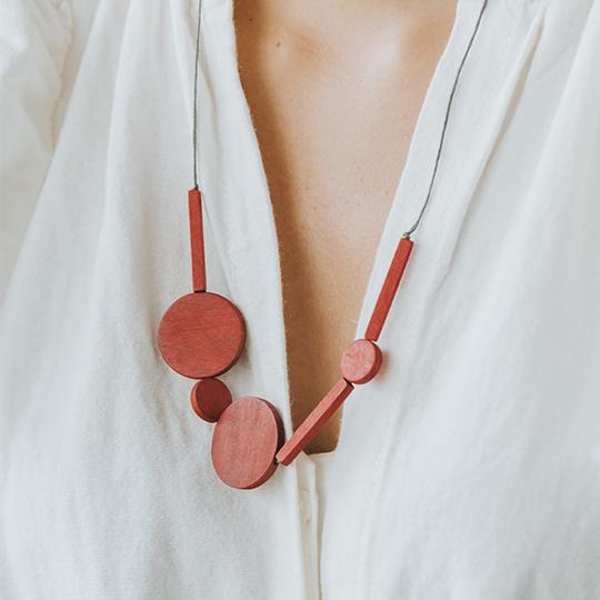 Mia Series 3 Necklace / Maroon