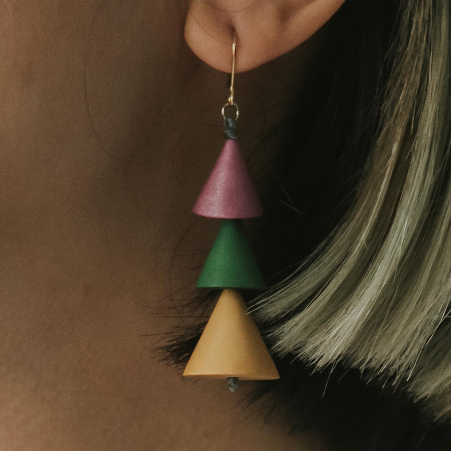 Vera Mismatch Earrings / Purple Mix